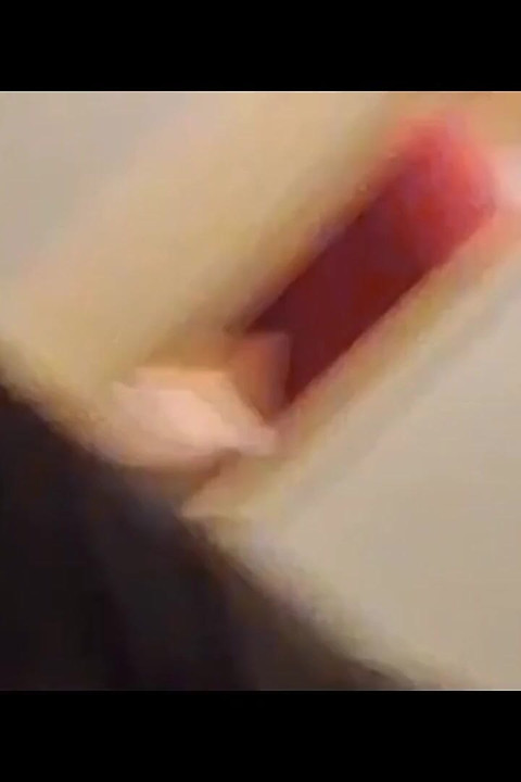 Nenek dengan memek semok ini bersihin bak mandi dan aku minta dientot habis-habisan