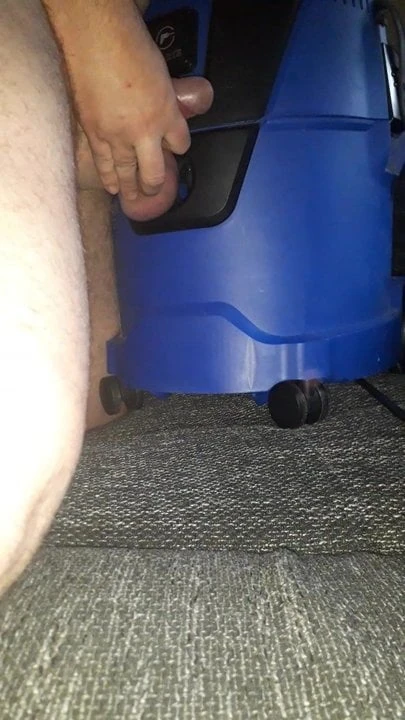 vacuum cleaner 3