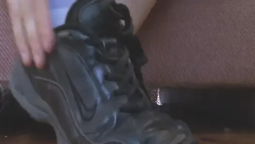 Smell My Sweaty Old Sneakers and Jerk It