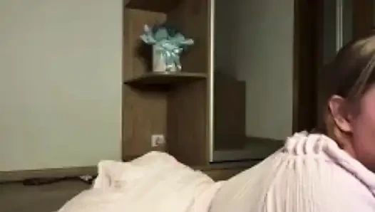 Толстушка Jucielussie с красными каблуками с контентом