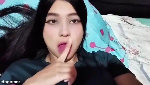 Verdammt, wie lecker ist dieses spielzeug, lutsch meinen schwanz