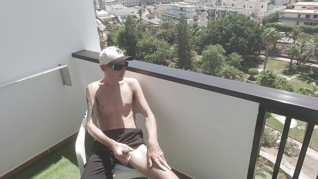 Risky 9 Inch Balcony Wank