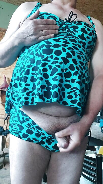 Costum de baie frumos