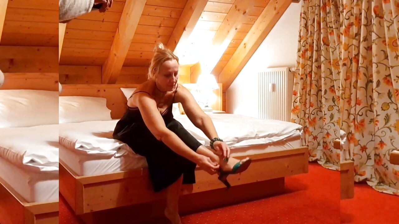 Amateur Blonde Mature Wife Enjoys Sex in High Heels