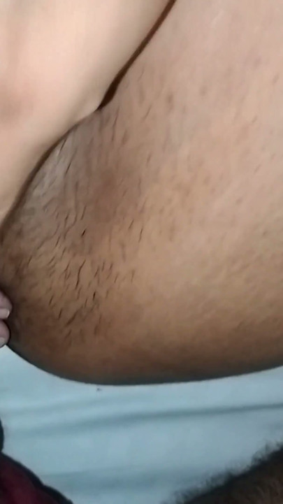 Stiefschwester fingert ihre muschi vom stiefbruder erwischt, Dann fickte sie schnell, Hindi Audio