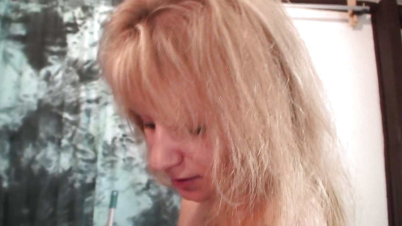 We fucked each other, first my friend fucked me and then i fucked my friend with strapon, see yourself, nice and deep