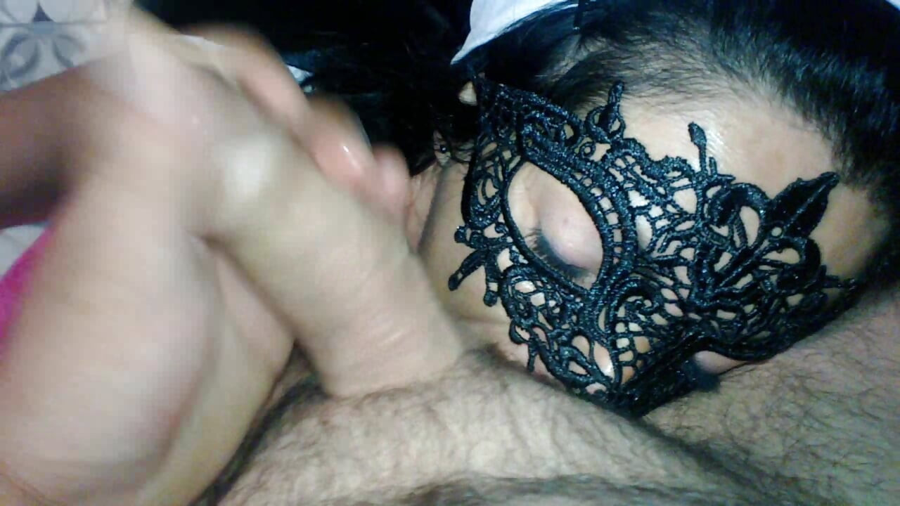 Milf memiliki banyak fantasi mesum yang sekarang dia hidupkan!