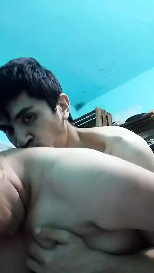 I massage my girlfriend while we wait for them to give us X Webcam tokens