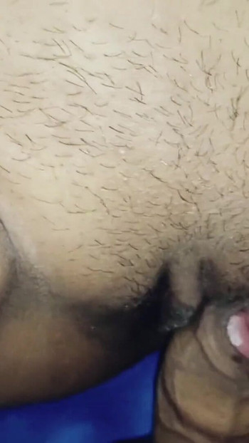 Emotional moment from "Soti hue sister pussy ki fucking"
