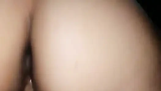 Hal yang paling lezat adalah wanita yang sudah menikah yang bersetubuh dengan intens dan menunggangi seperti orang gila sampai dia menerima susu panas.