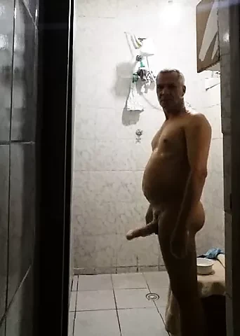 Delicioso de Pau duro no Banho !!!