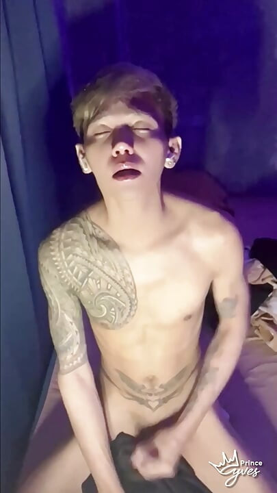 Filipino Inked Horny Twink Teasing and Masturbating Until He Cums