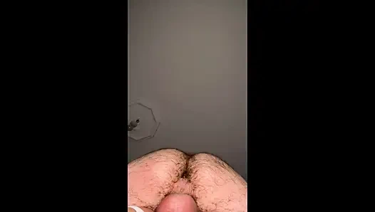 Üvey babam sert taşaklarıyla küçük tavşanımı sikiyor