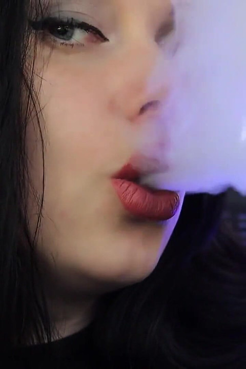 Cum to my big beige seduction and big hookah smoke!