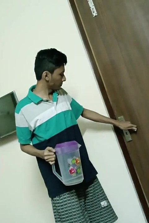 Hot Model Poonam Fucking With 18yrs Teen Boy! Best Hindi Sex