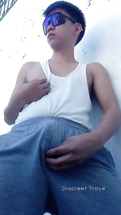 Asian Boy Huge Veiny Cock - Pinoy Daks Jakol