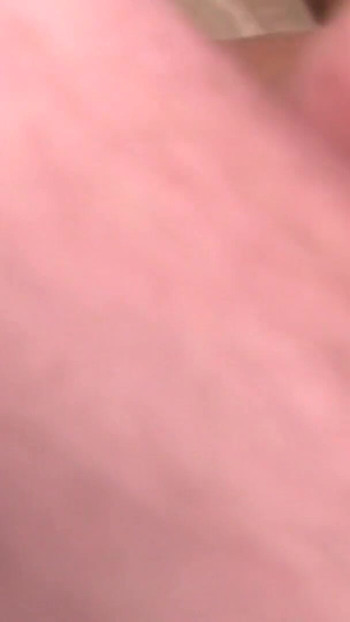 Emocionální okamžik z "Můj soused mě tvrdě šuká do mé staré těsné kundičky"