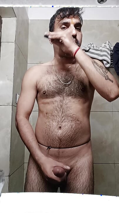 Daddy Grandpa Mature Middle-Aged Old Old Young Ethnicity African Arab Asian Black