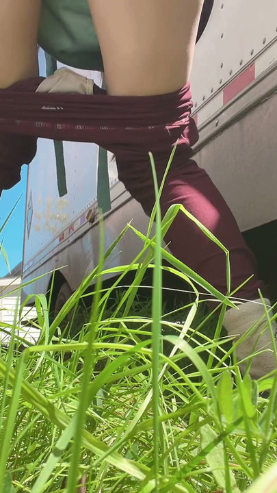 find a private spot for piss | Clip 1