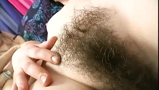 Retro behaarte 3-wege-aughties, behaarte hippie-lesben