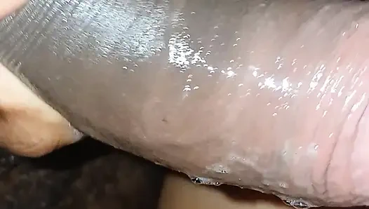 Hintli kadın seks yapıyor ve yüzüne boşalıyor