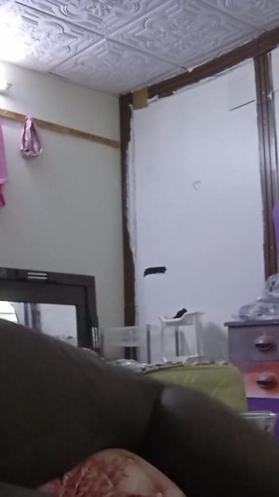Sungguh damai, gadis yang hanya makan sekali, ya Tuhanku. | Klip 1