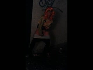 kinky on street