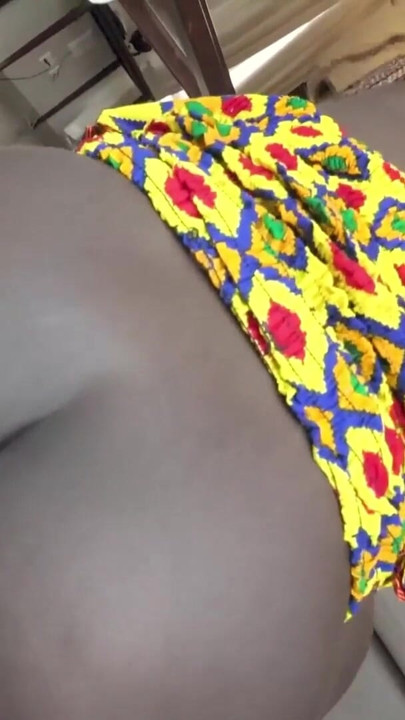 Tante seksi kulit hitam yang berpengalaman memohon untuk dientot habis-habisan... Menelan air mani sambil melupakan kehidupannya di rumah | Klip 2