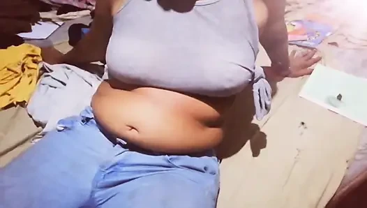 Комната для 37-летней по соседству, живая тетушка Rozi