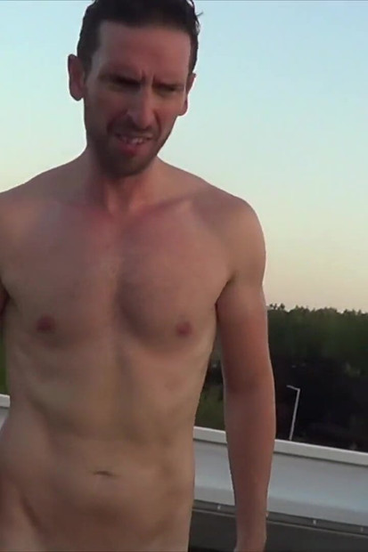 2090 拉丁裔在 jacuzzy 被异性恋男孩户外使用