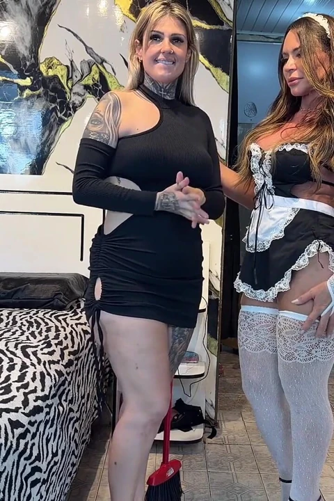The Maid Who Does Extra with Boss Sucks Her Mistress and Gives Her Pussy to the Porn Boss