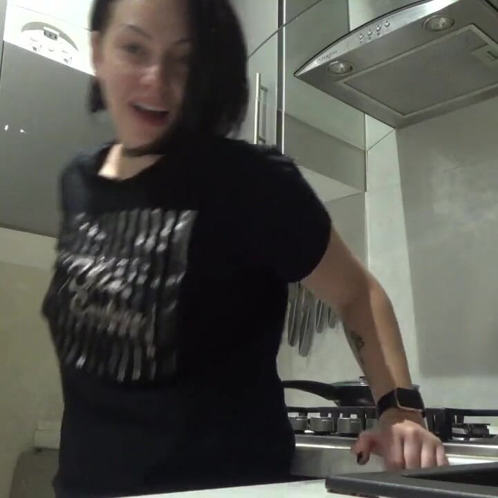 Pervertida calcinha torta e farejadora!