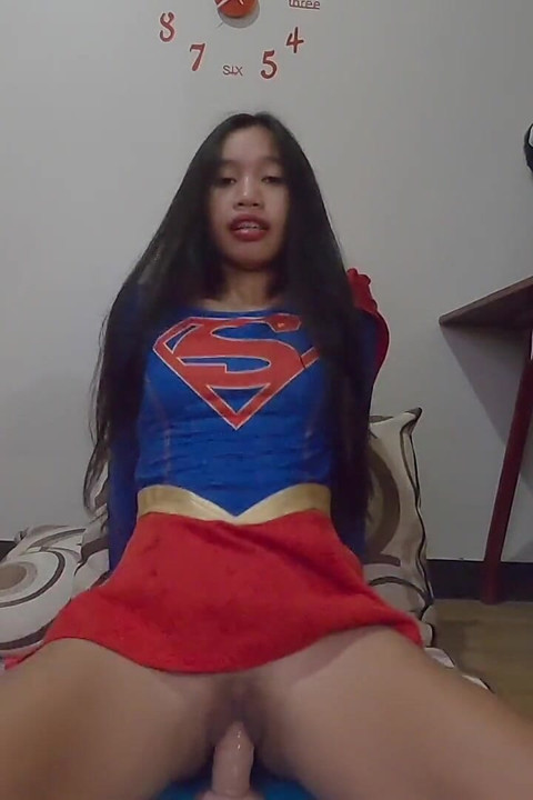 4K Supergirl