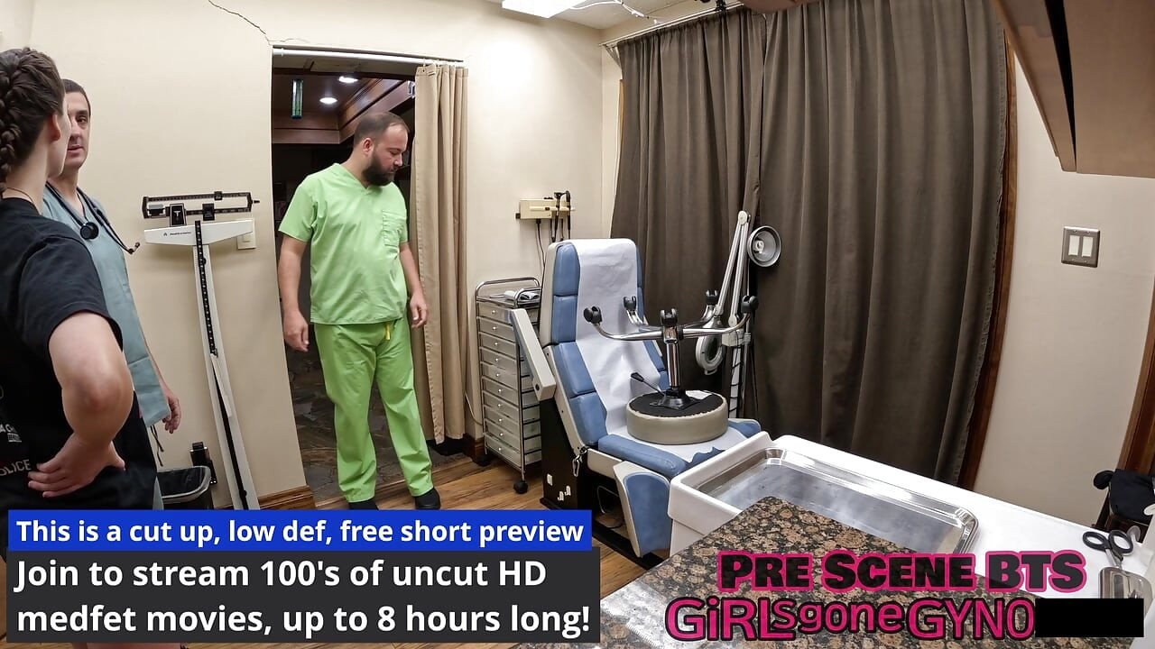 Ежегодная физическая медсестра-зайчик