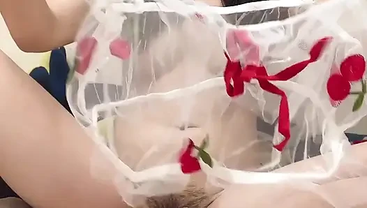 Hana Buy New Dress Wear on Look Nice