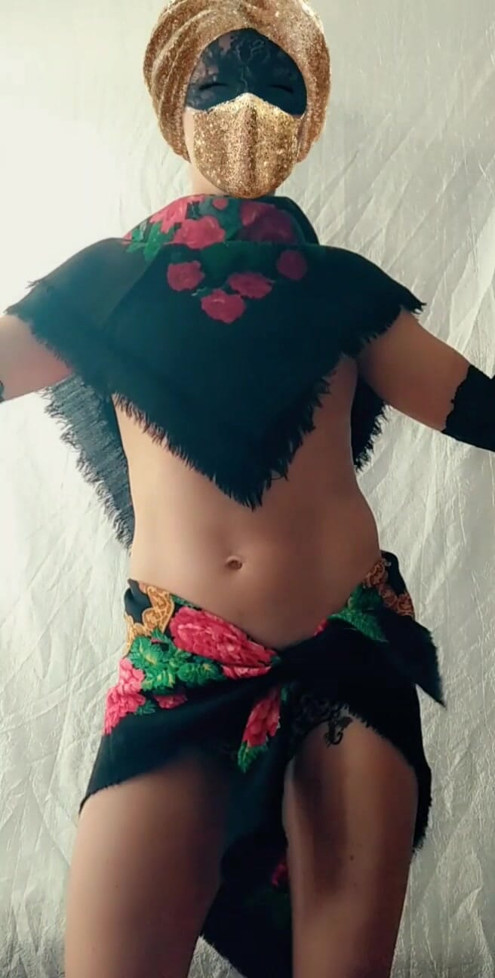 cross Mariana arab dance 3