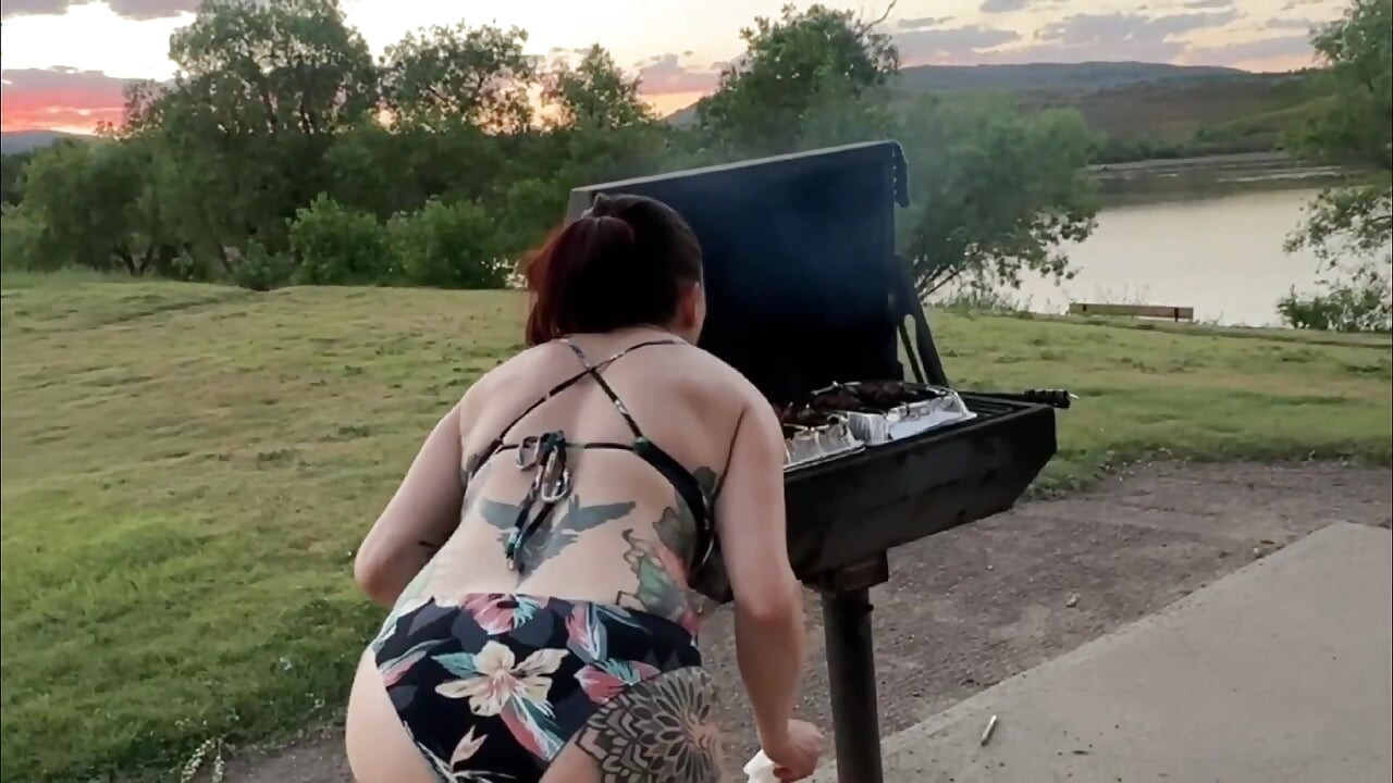 Dickflash Barbecue Adventure Part 1 - She Made the Barbecue, He Creampied Her