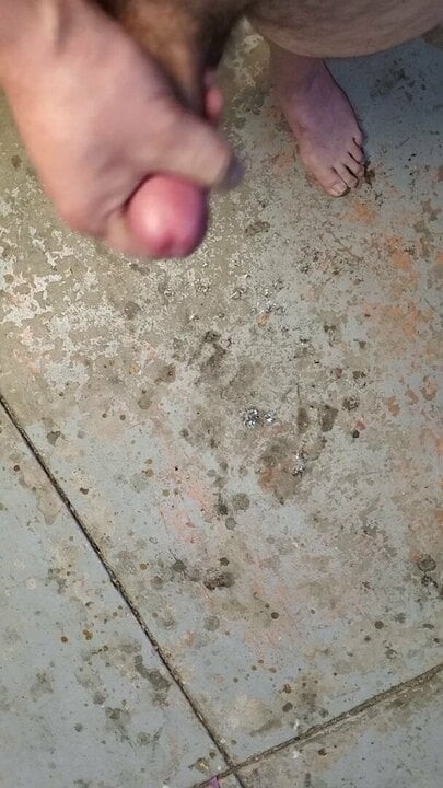 Big Cumshot In Garage