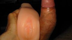VIDEO 03 Punheta gozando com uma vagina de Cyberskin I