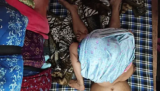 Bihari dorffrauen muschi in ehemann freund genießen, mitternacht