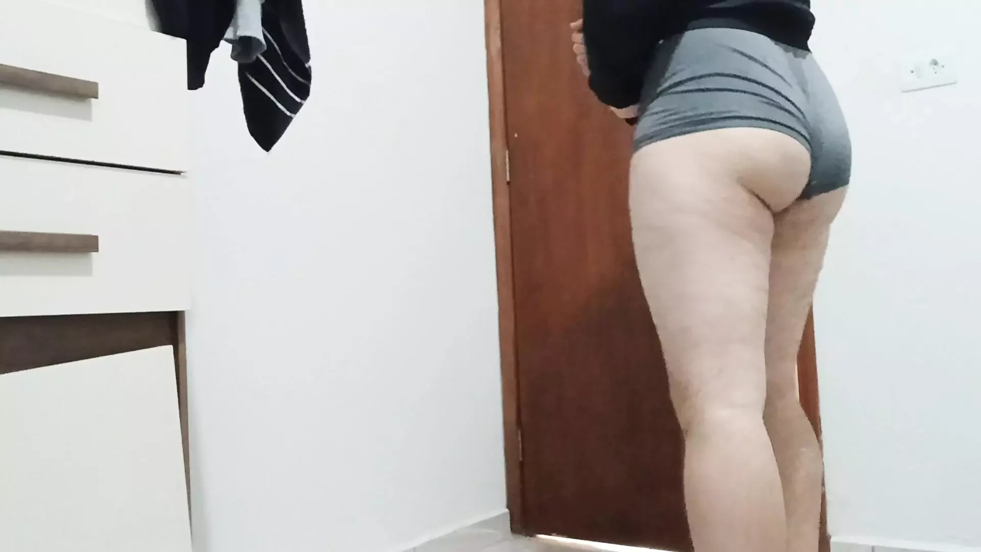 Umiliazione manda un video per tornare con il suo ex ragazzo