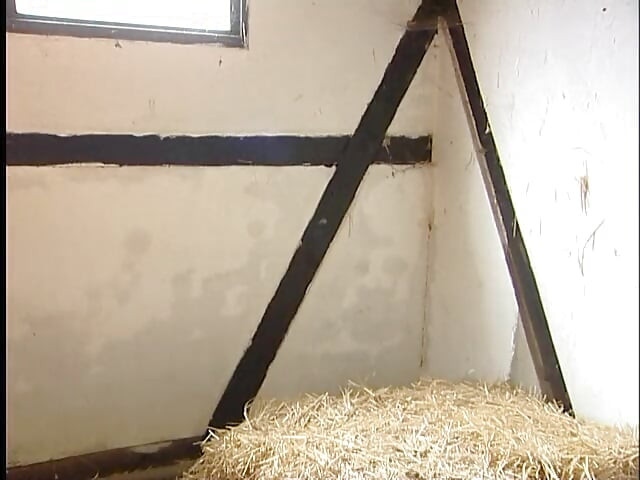 Mature and her girl licking pussy