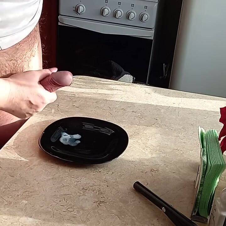 Jerking off a dick in the kitchen getting myself a morning breakfast