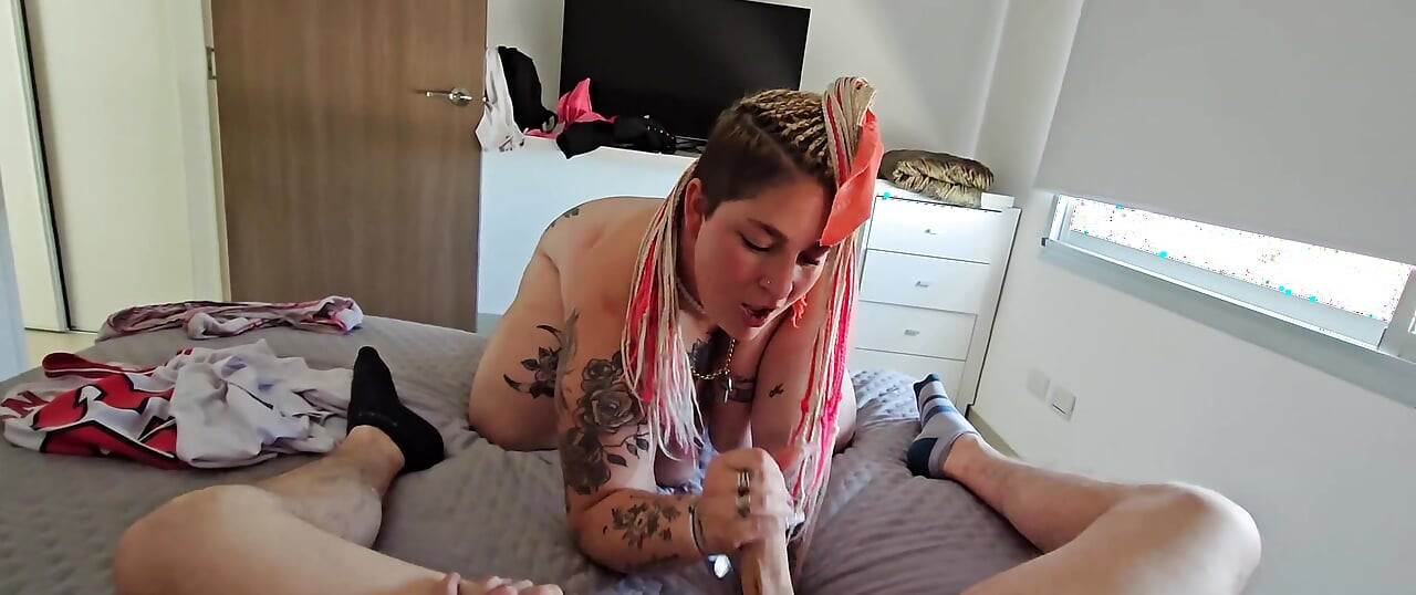 Gordinha argentina grava seu primeiro vídeo pornô com um turista