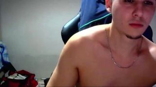 A young straight turkish guy shows bulge and ass on cam