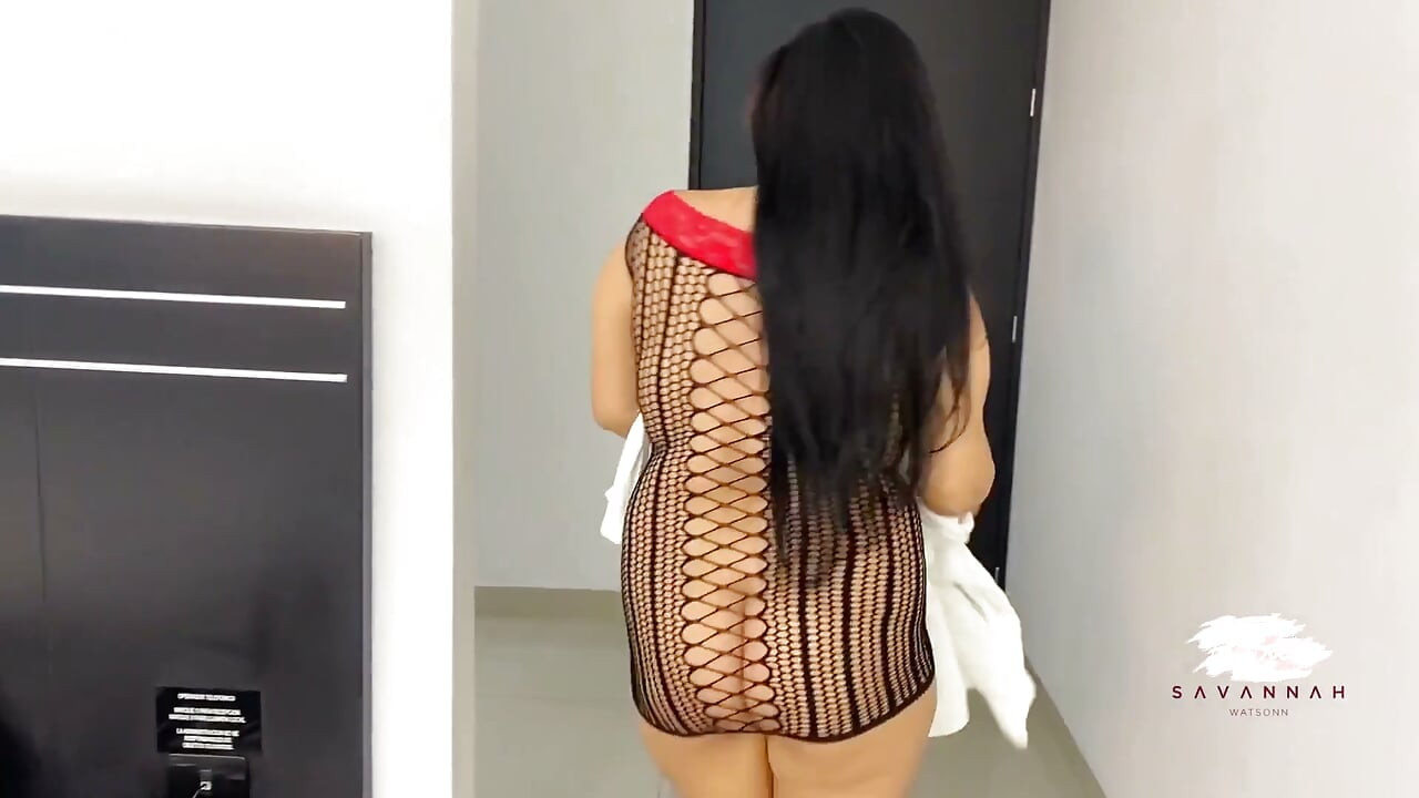 Chubby Webcam Model Having Sex with a Hotel Waiter - Savannah Watson