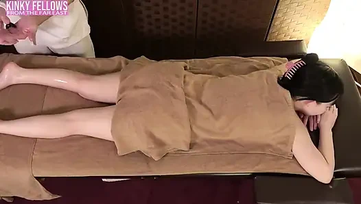 Shy Peak terungkap saat klien yang tidak bersalah melebur menjadi terburu-buru yang dalam dan tak terduga