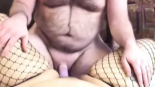 Fileli obez kadın gözlüklü bir iş tarafından yarak alıyor