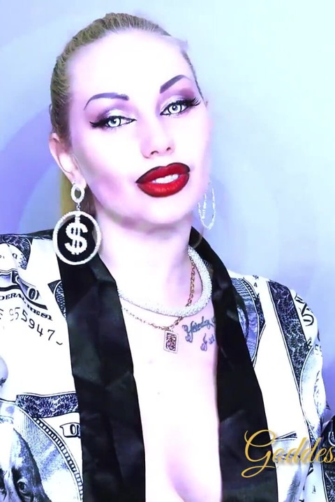 Ben aşağılarken 2 parmağınla mastürbasyon yap ve küçük penisini büyük bir orgazma götür!