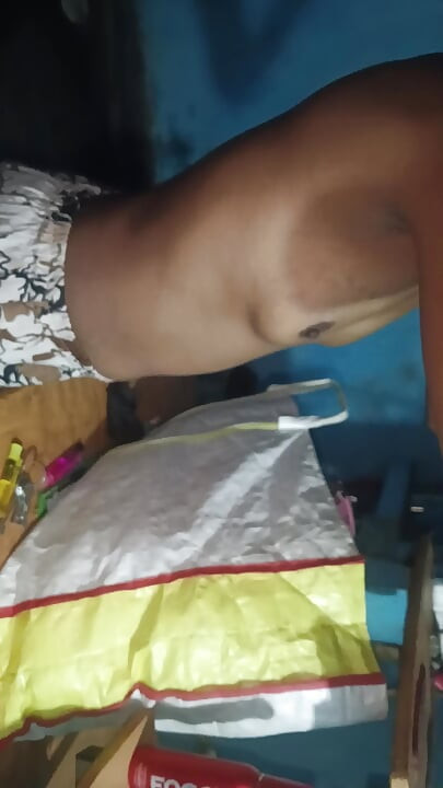 चेहरे पर वीर्य लंड चूसना मुंह चुदाई चेहरे पर वीर्य